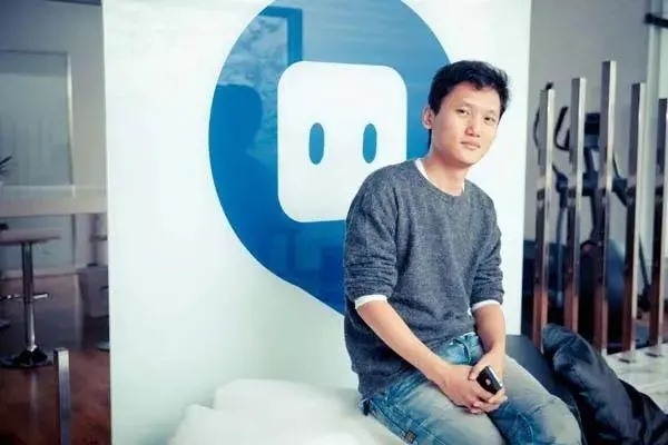 除了陌陌以外。还有什么可以确定附近的人的软件？